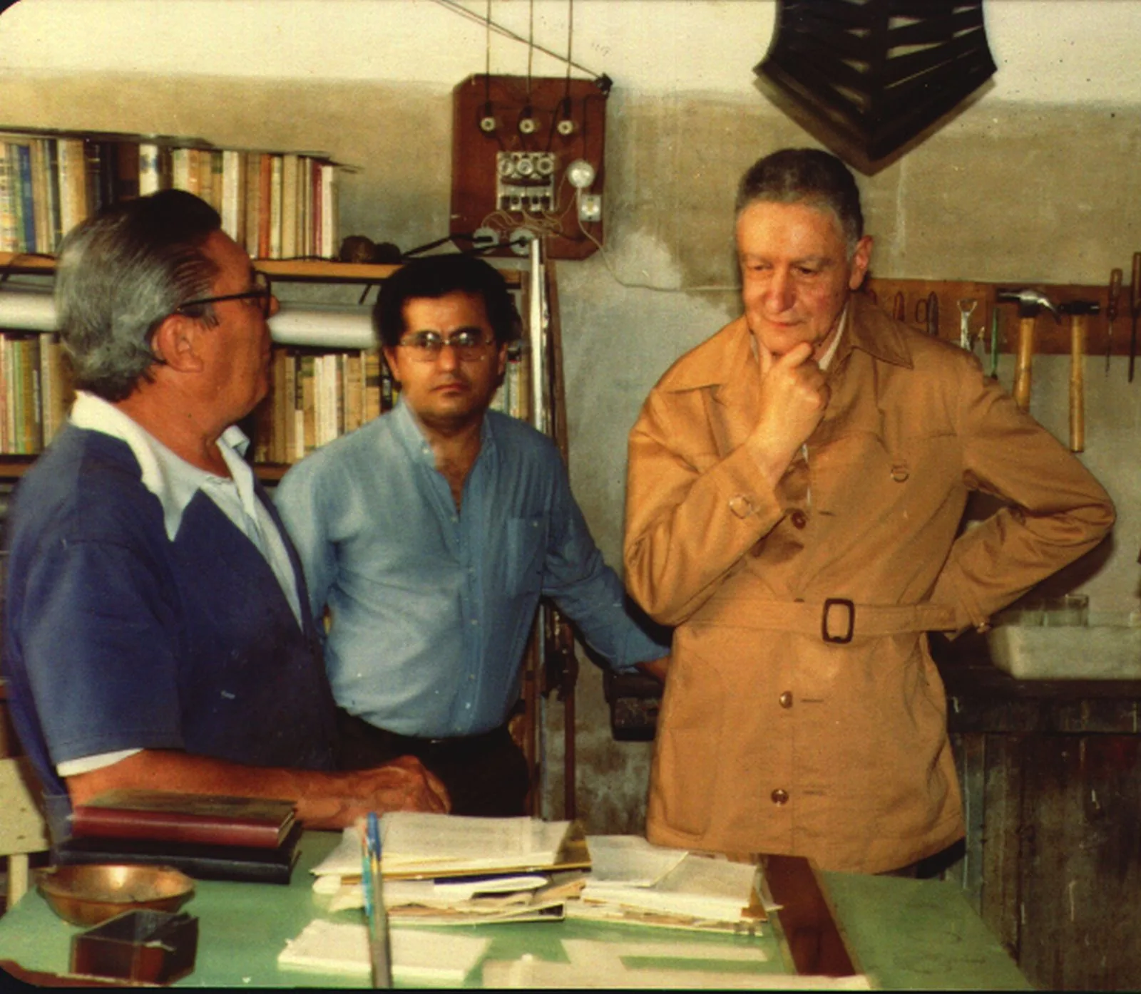 Sacilotto, Valdeir Maciel e Theon Spanudis no Ateliê Galpão, 1981