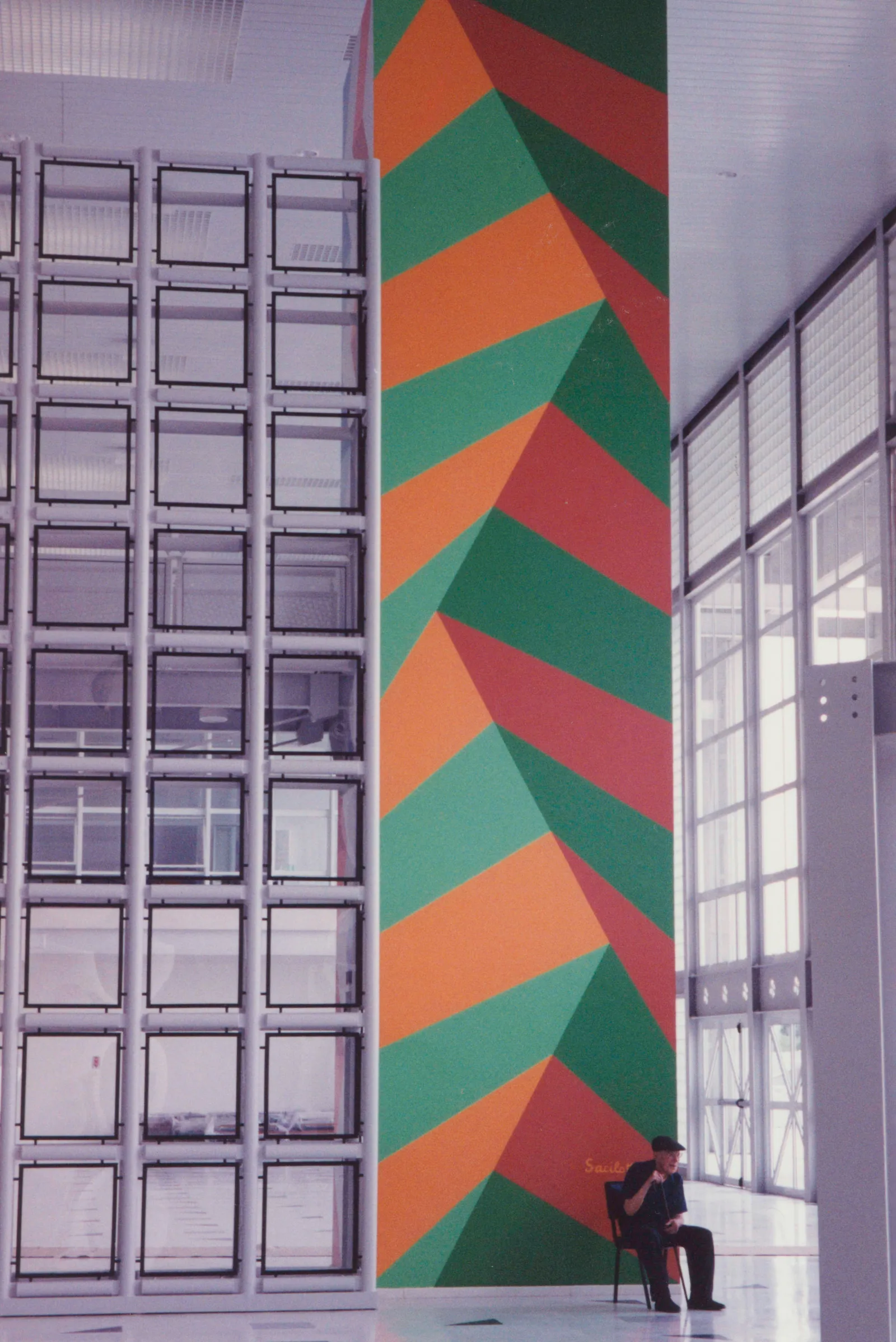 Painel produzido na caixa do elevador do Sesc Santo André, 2002
