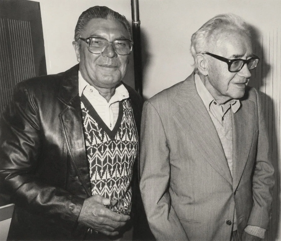 Sacilotto e Lothar Charoux na abertura da exposição "Lothar Charoux e Sacilotto: exposição comemorativa de aniversário da Pinacoteca" na Pinacoteca de São Bernardo do Campo, 1986