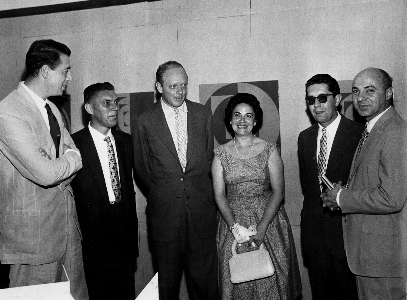 Waldemar Cordeiro, Luiz Sacilotto, Kazmer Fejer, Judith Lauand, Maurício Nogueira Lima e Hermelindo Fiaminghi, na Galeria de Arte das Folhas, em São Paulo, 1959