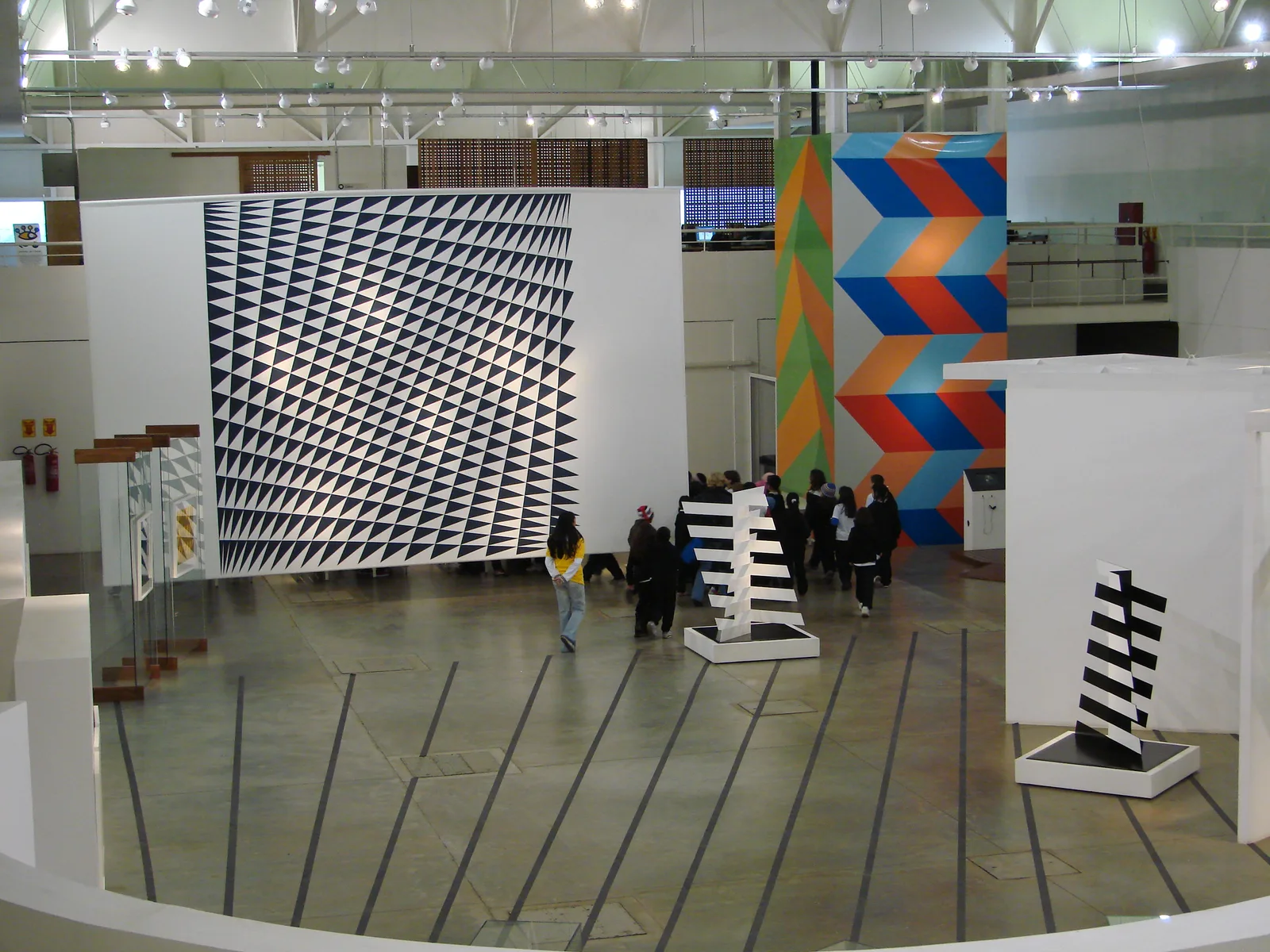 Exposição "Luiz Sacilotto: operário da forma", na Sabina – Escola Parque do Conhecimento, Santo André, 2007