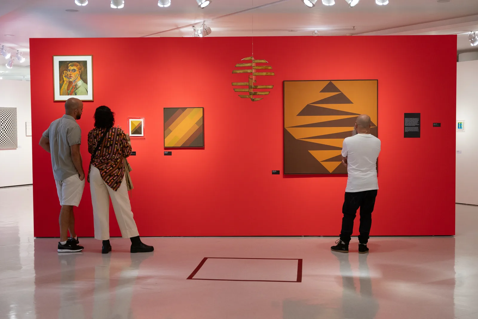 Exposição "Sacilotto Contemporâneo: cor, movimento e partilha", no MAC USP, 2024